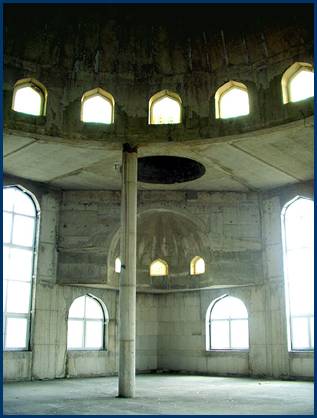 Dig Inneres der Lnener Moschee 24